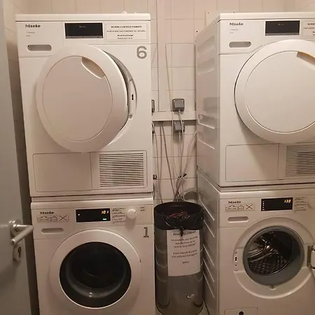 Bnbgones - Le Lombardi - Metro Garibaldi - Wifi Apartment *